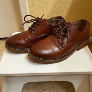 Deer Stags kids brown dress shoes